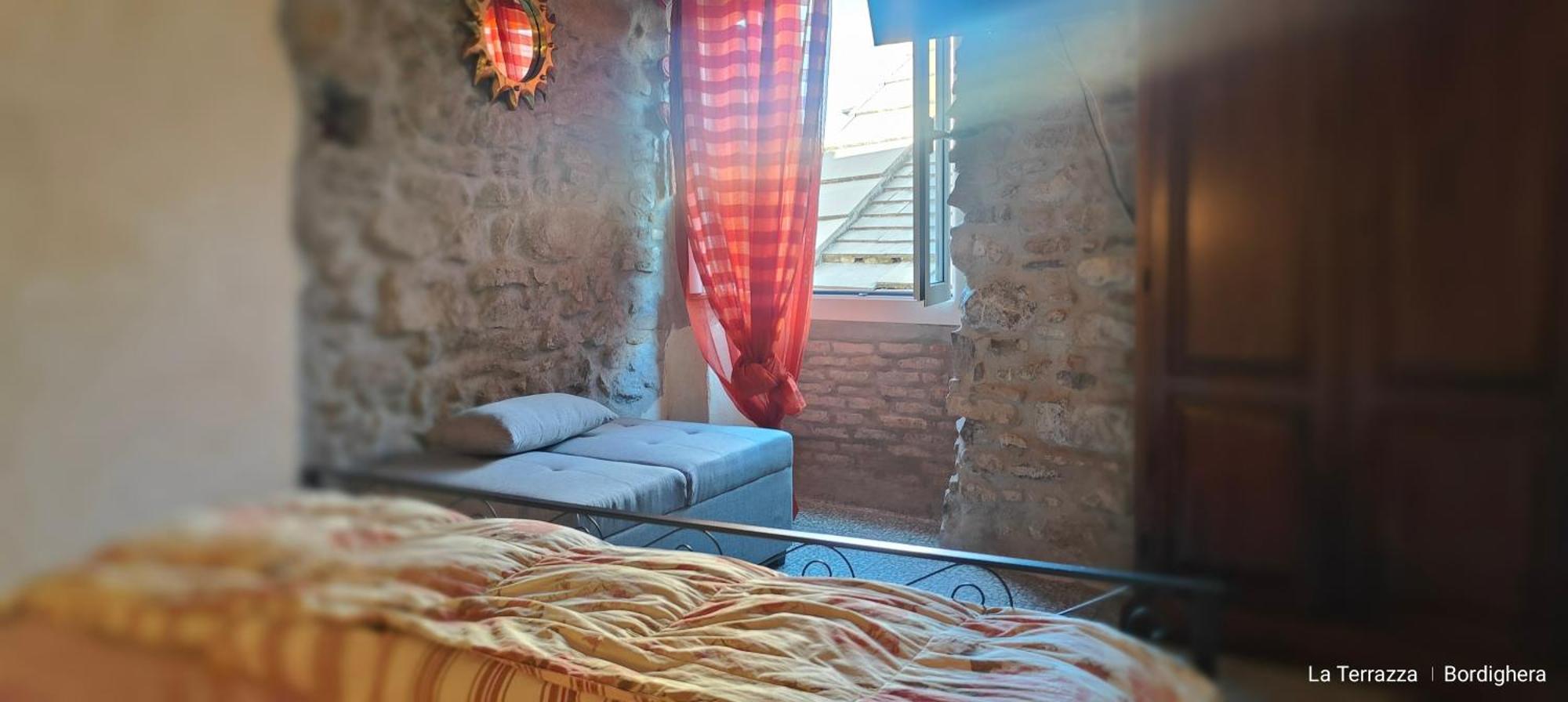 La Terrazza Acomodação com café da manhã Bordighera Quarto foto